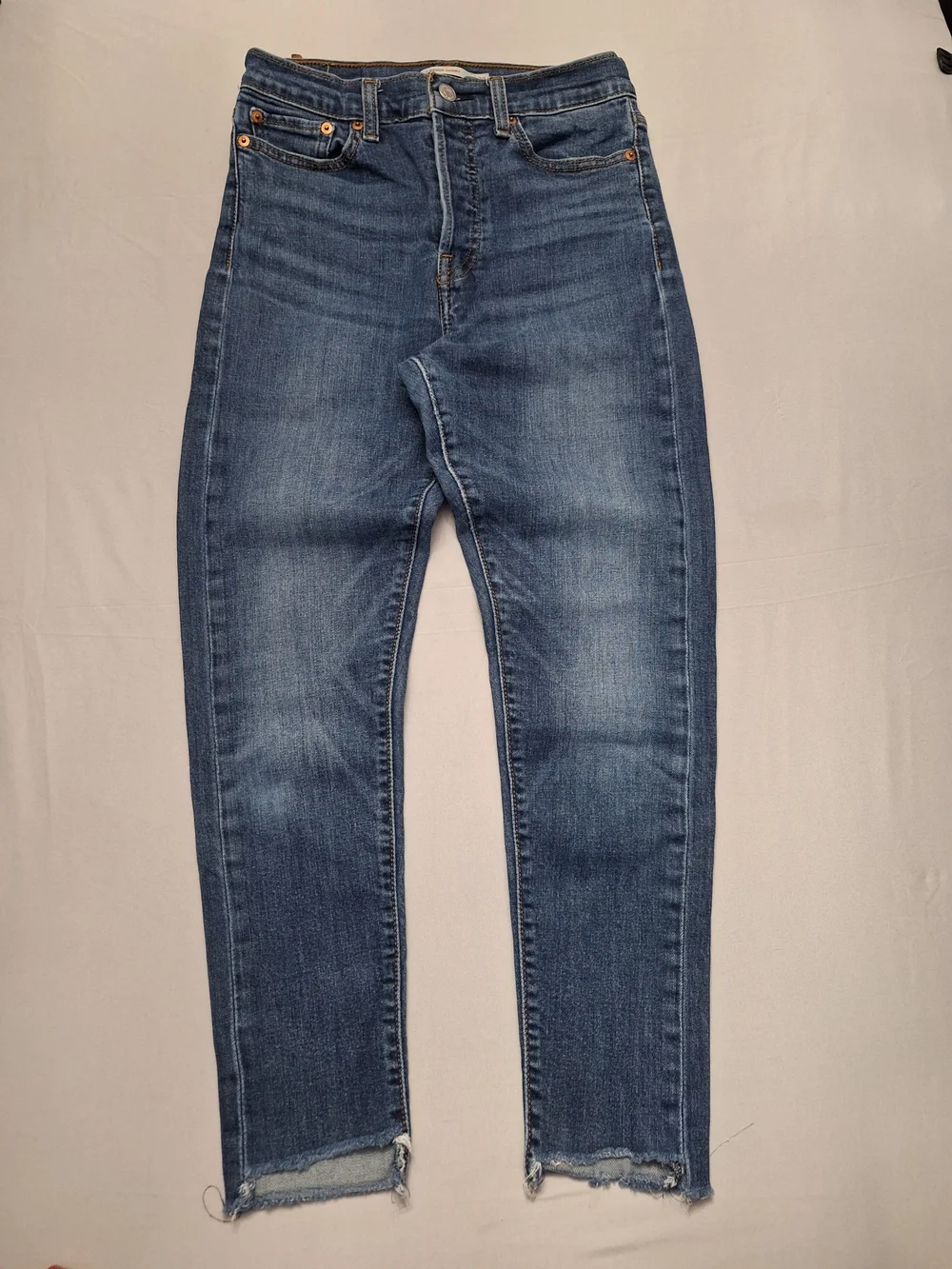 Levi's Wedgie Skinny Button Fly Medium Blue Denim Jeans, Size 28, *Read